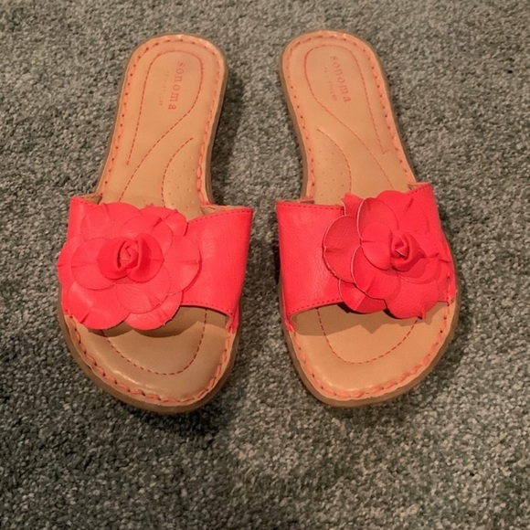 Sonoma Shoes - Like new Sonoma coral sandals